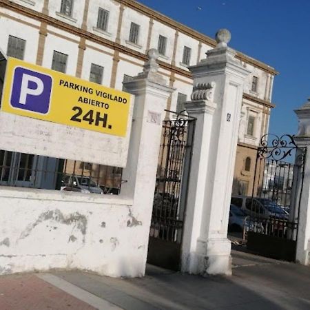 Apartamento El Tanguillo Little Apartments Cádiz Exterior foto
