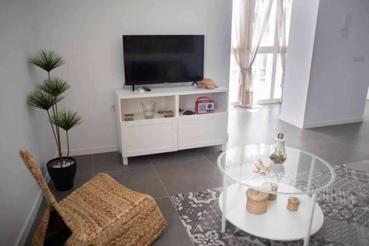 Apartamento El Tanguillo Little Apartments Cádiz Exterior foto