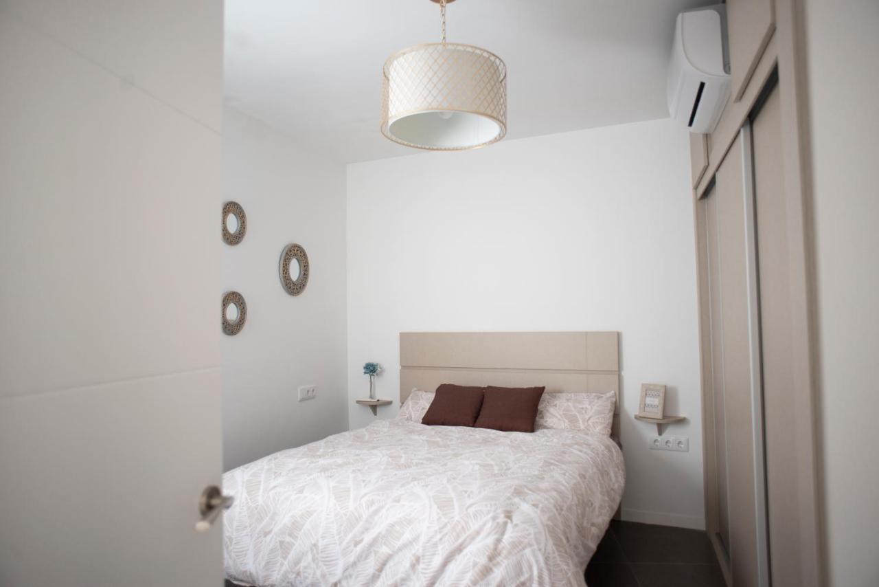 Apartamento El Tanguillo Little Apartments Cádiz Exterior foto